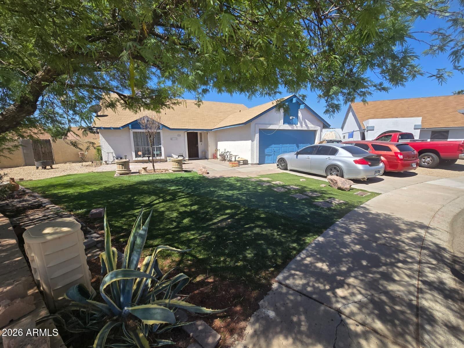 7225 W TUCKEY Lane