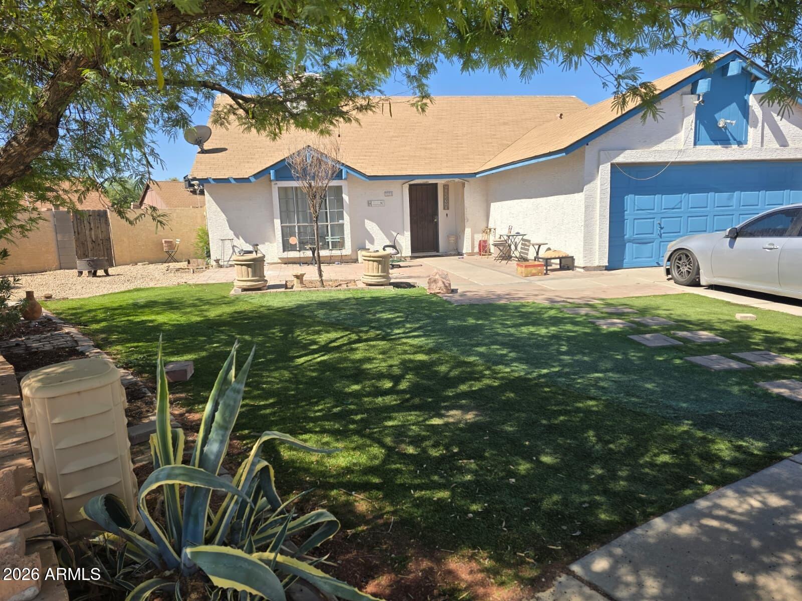 7225 W TUCKEY Lane