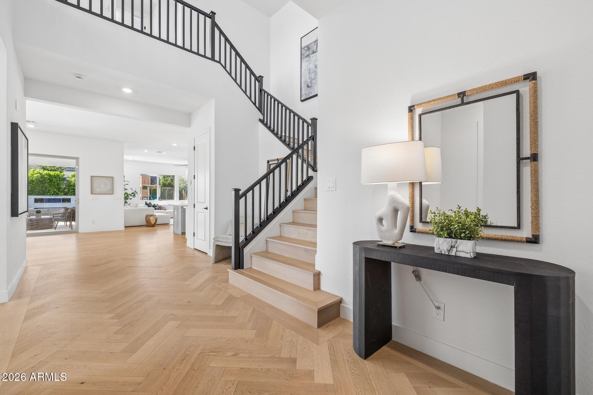 1373 E LODGEPOLE Court