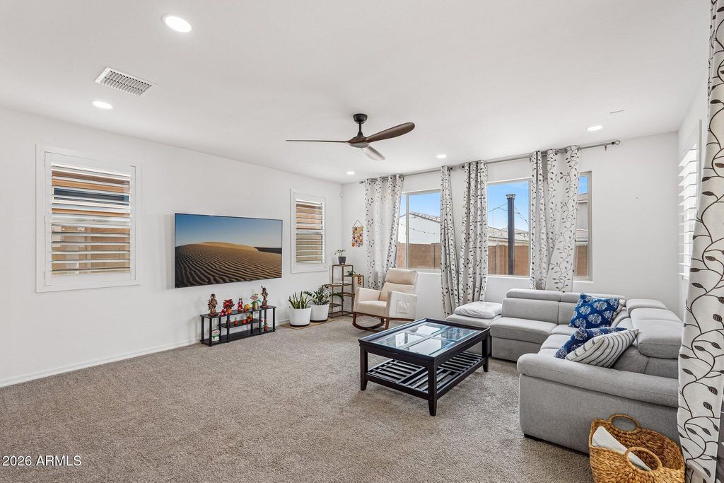 Photo of 9019 W Denton Lane, Glendale, AZ 85305 (MLS # 7031271)