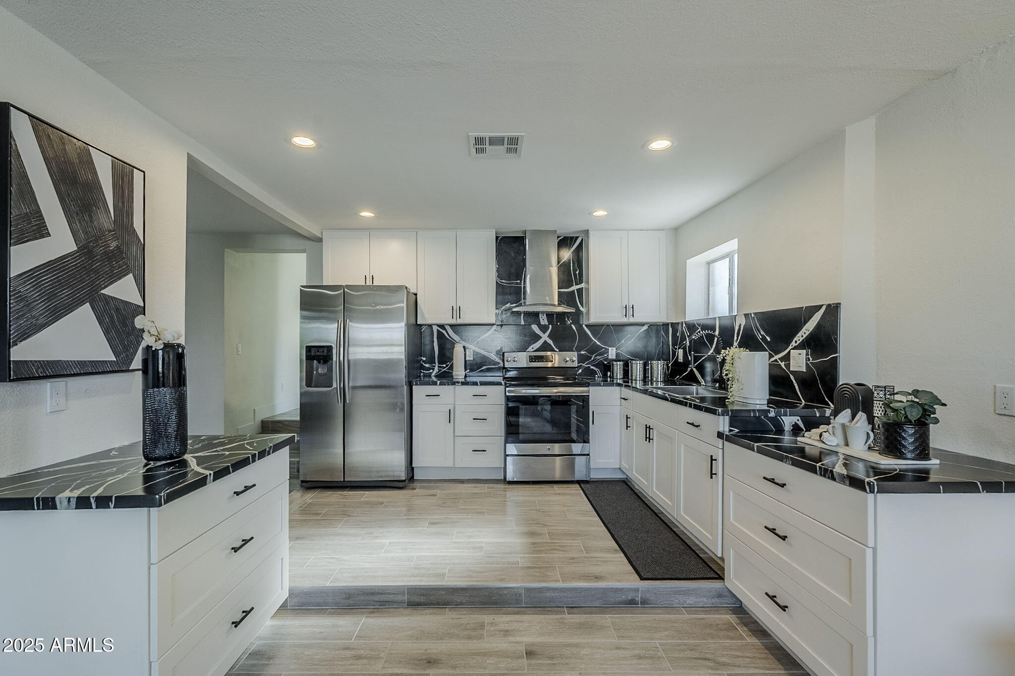8644 W MOUNTAIN VIEW Road