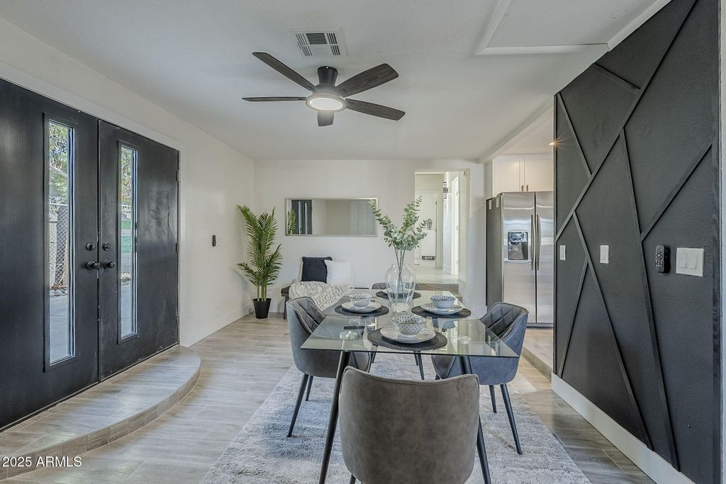 Photo of 8644 W Mountain View Road, Peoria, AZ 85345 (MLS # 6933765)