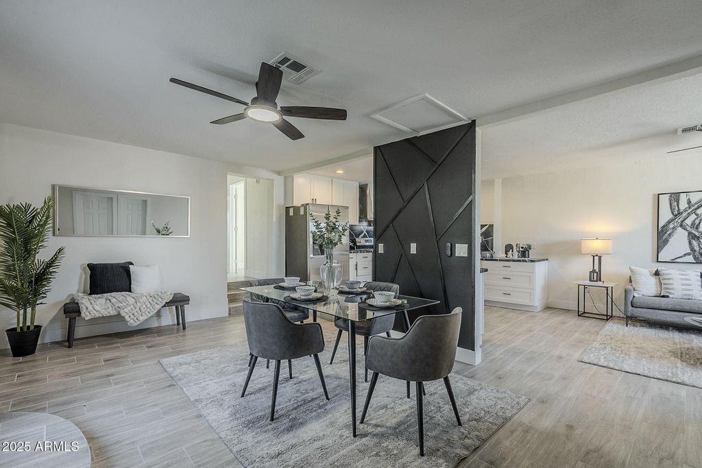 Photo of 8644 W Mountain View Road, Peoria, AZ 85345 (MLS # 6933765)