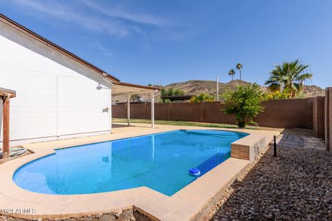 Single Family Residence in Phoenix AZ 1749 SURREY Avenue 26.jpg