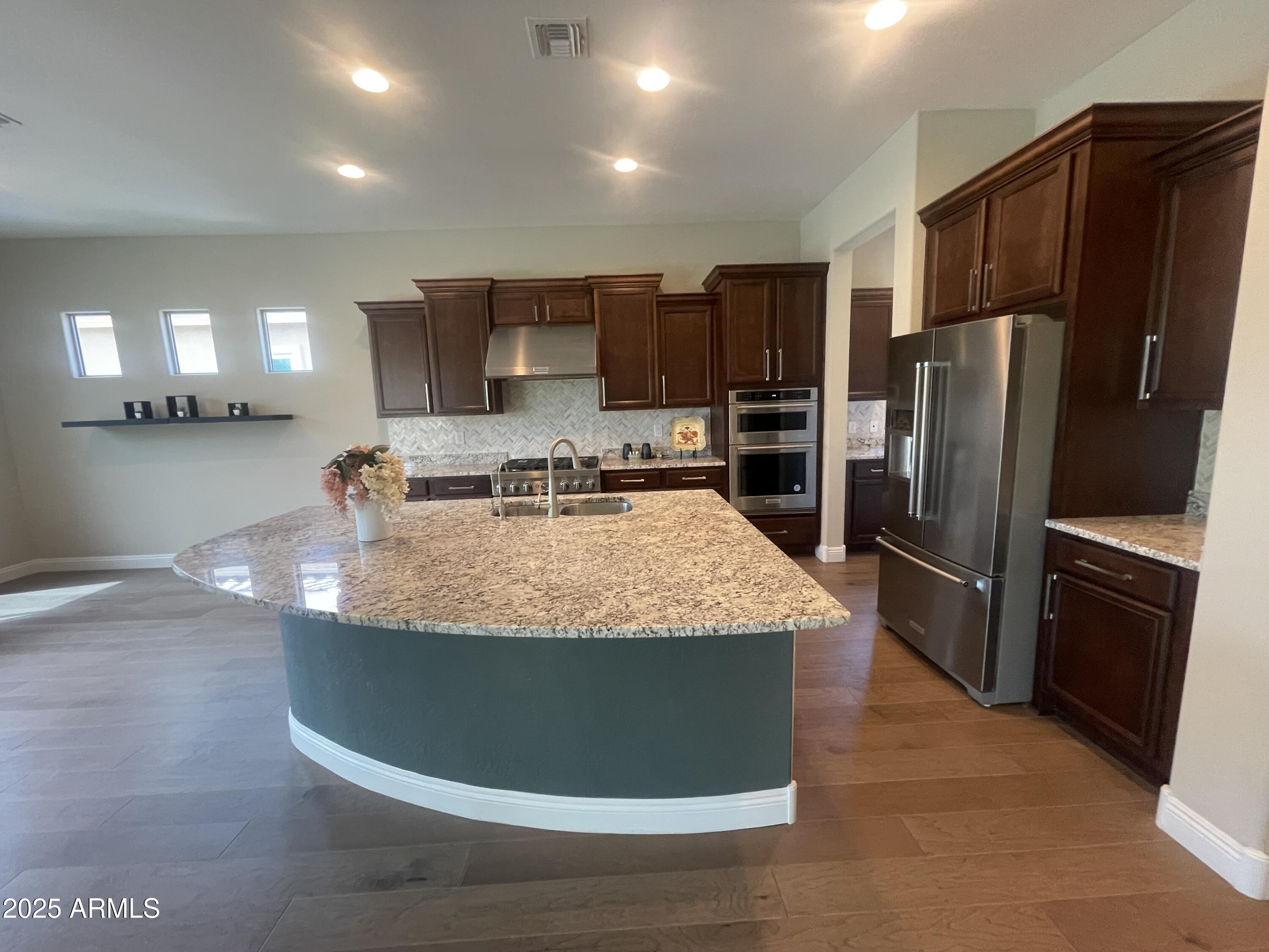 7369 W CACTUS WREN Way