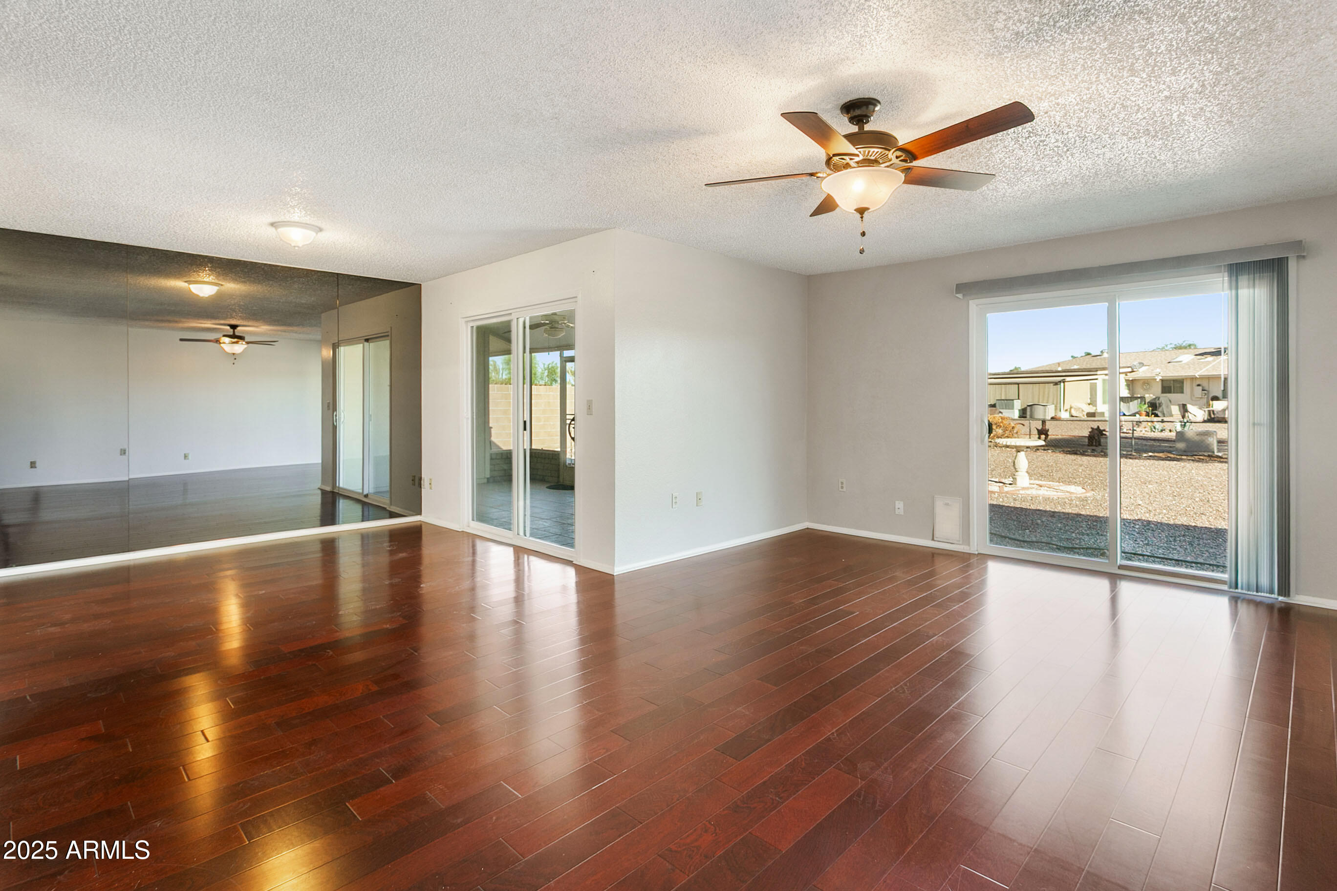 9232 W ARROWHEAD Drive