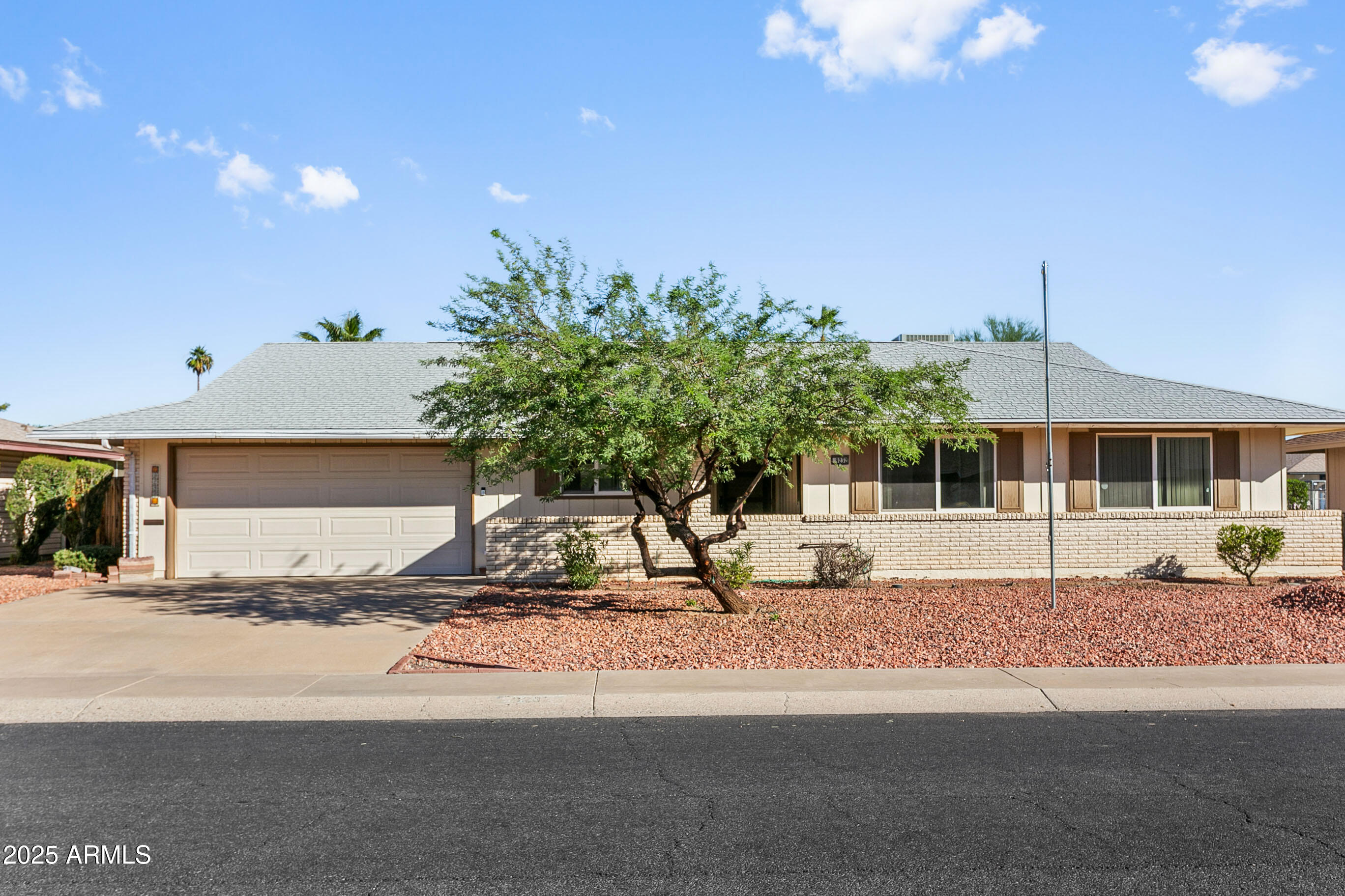 9232 W ARROWHEAD Drive