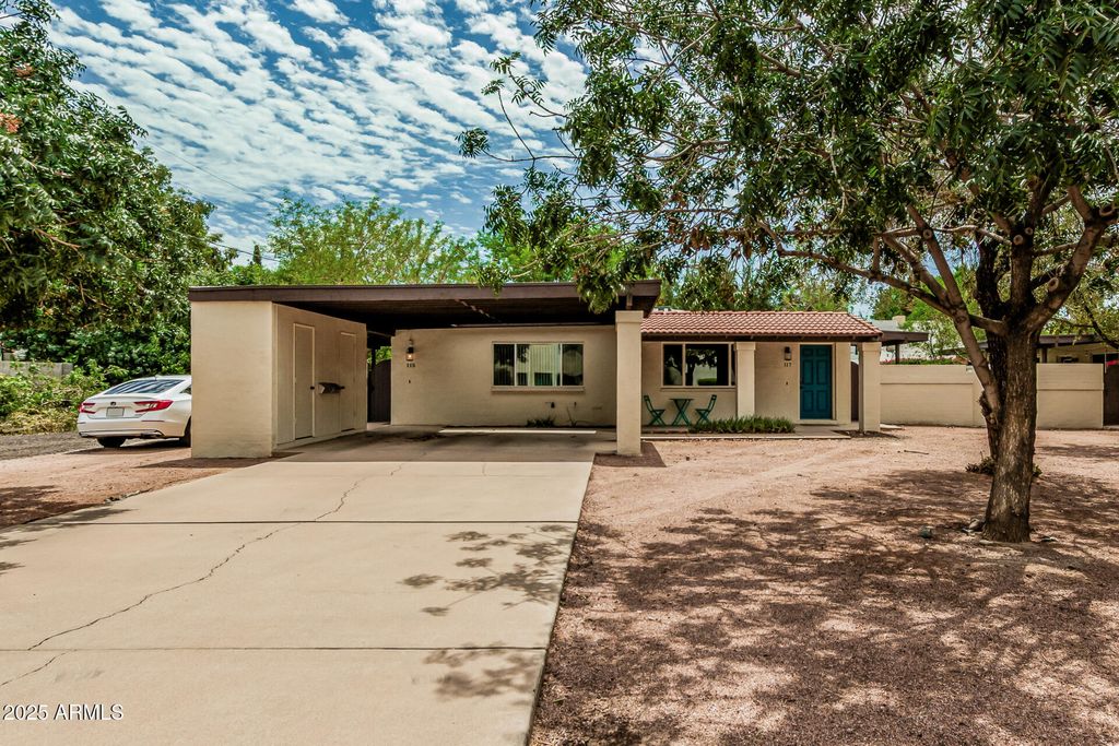 Photo of 117 W 10th Street, Tempe, AZ 85281 (MLS # 7007483)