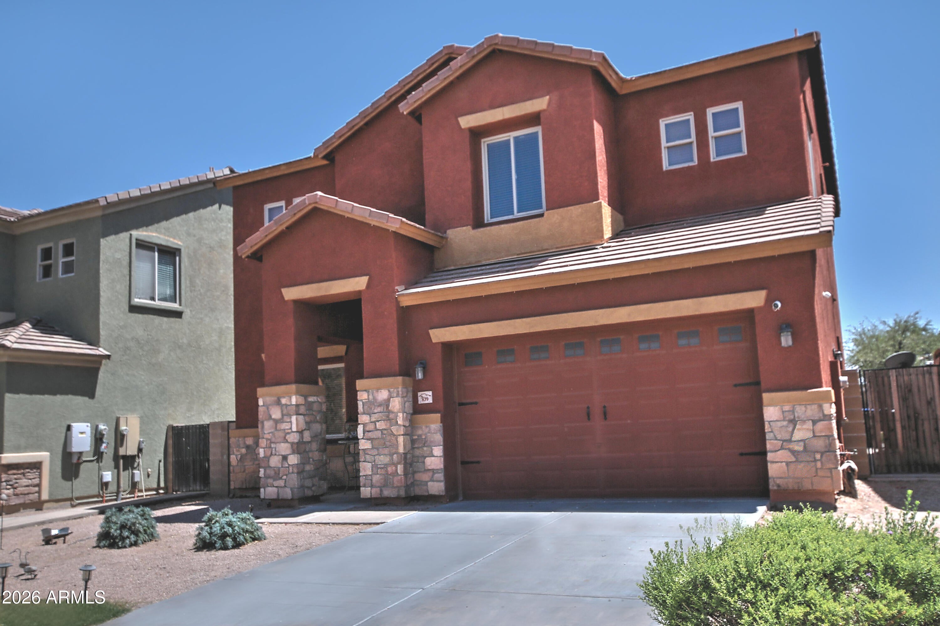 839 W SAGUARO Lane