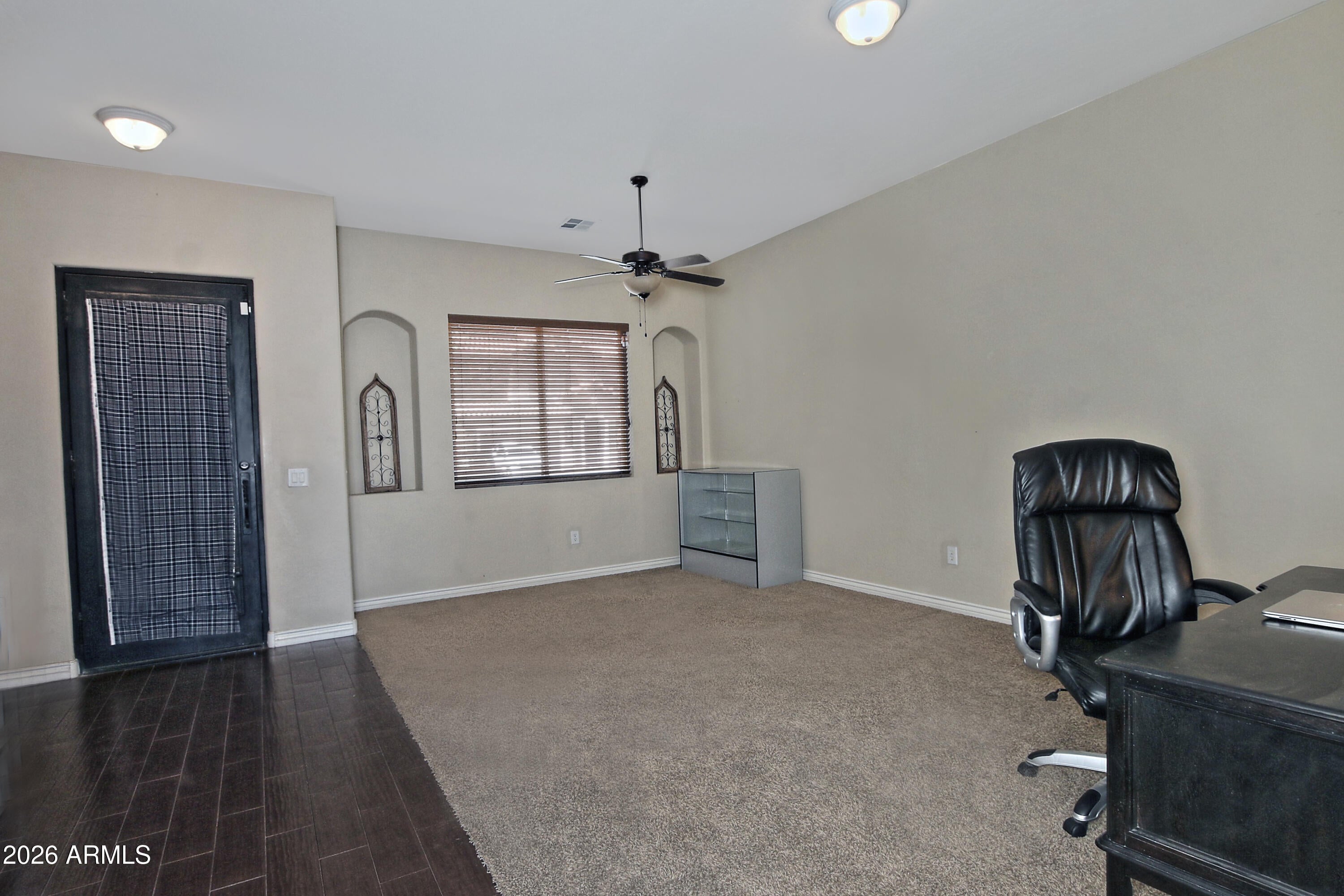 839 W SAGUARO Lane