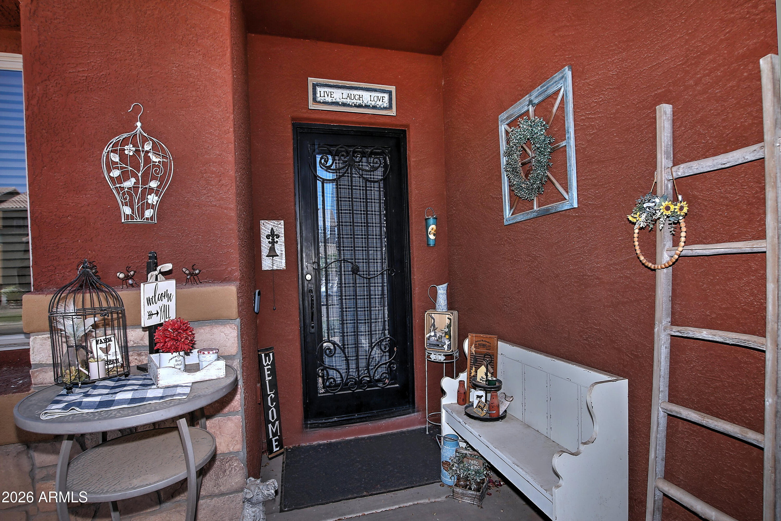 839 W SAGUARO Lane