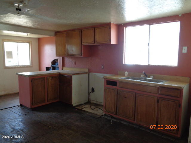 DOUGLAS - Residential