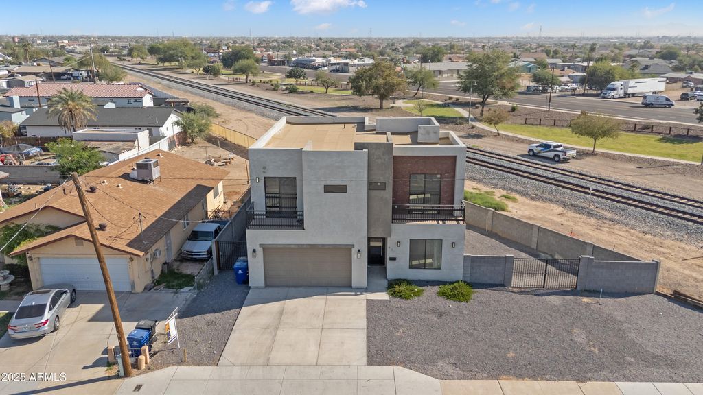 Photo of 431 S Central Avenue, Avondale, AZ 85323 (MLS # 6948502)