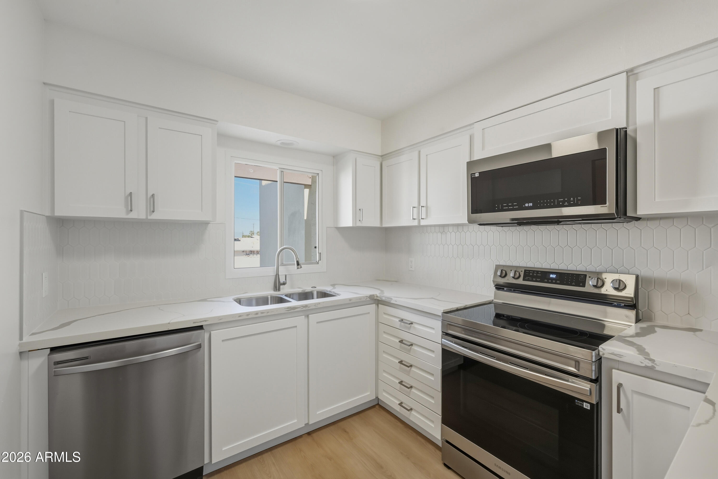 131 N HIGLEY Road 218