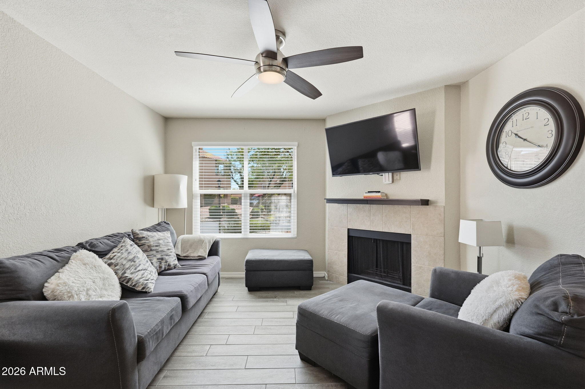 8787 E MOUNTAIN VIEW Road 1003