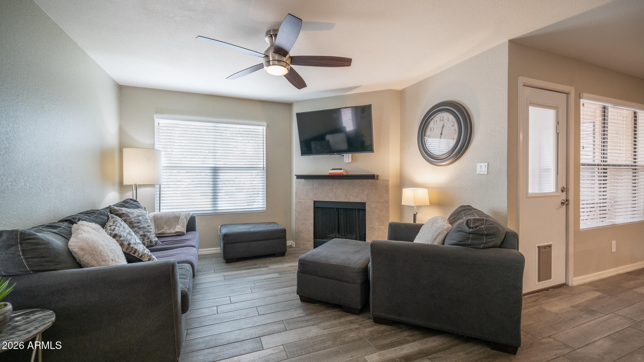 8787 E MOUNTAIN VIEW Road 1003