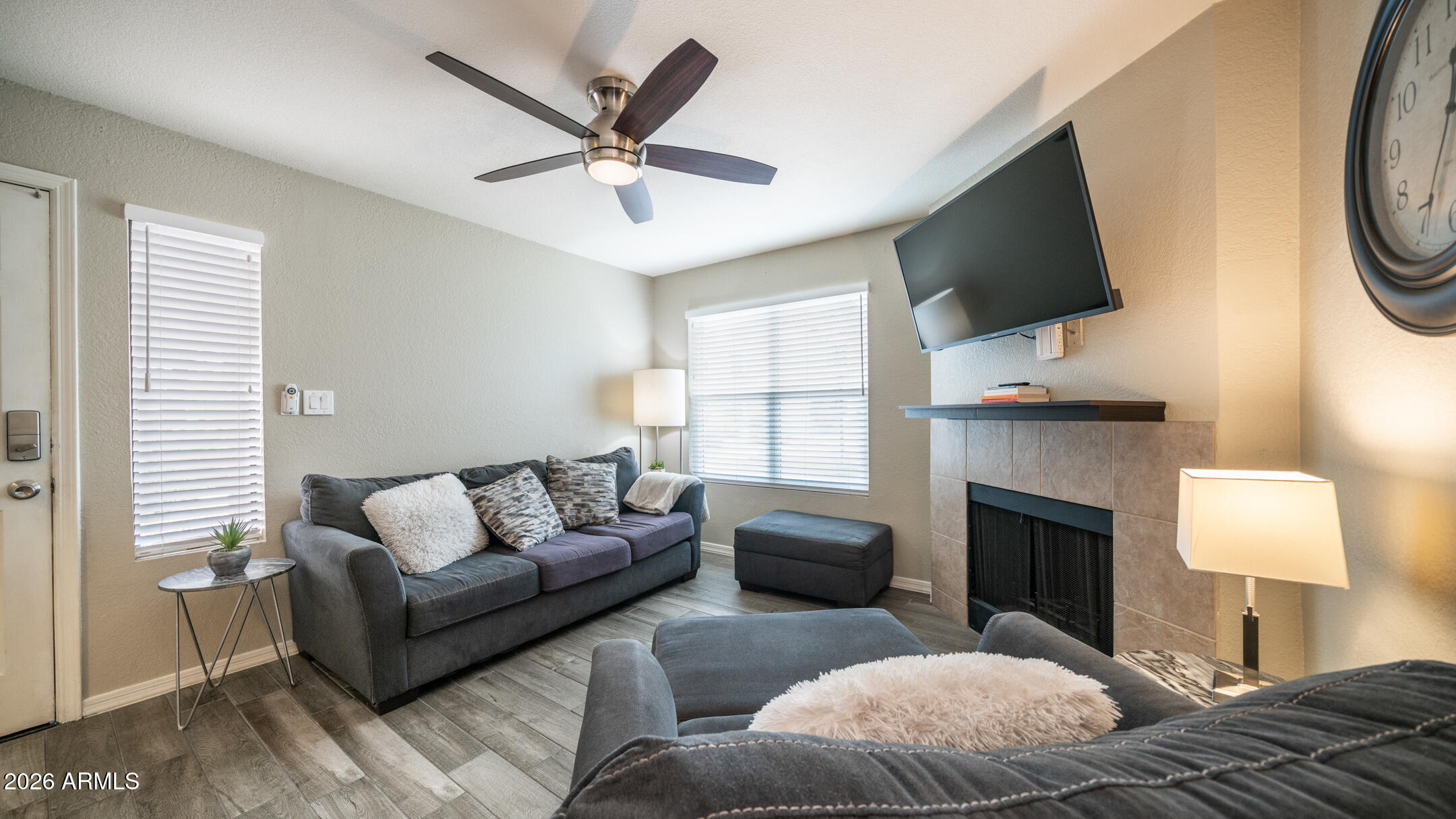8787 E MOUNTAIN VIEW Road 1003