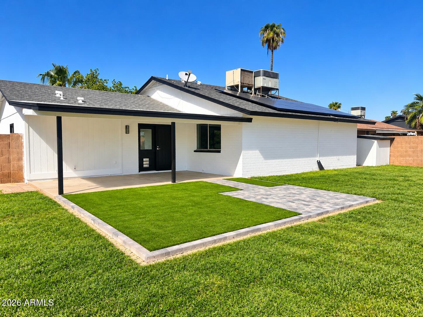 313 W PIUTE Avenue