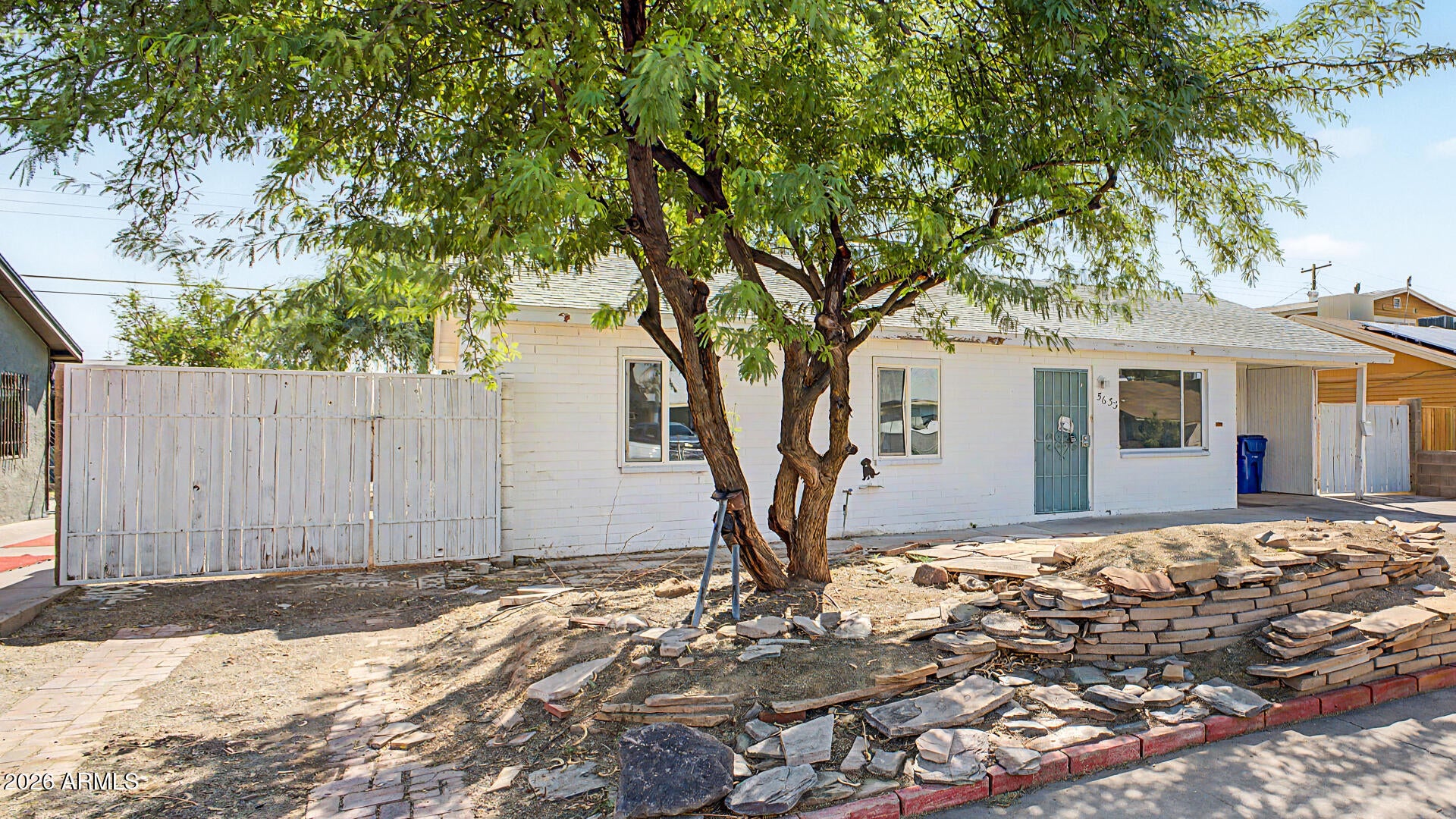 5633 N 63RD Drive