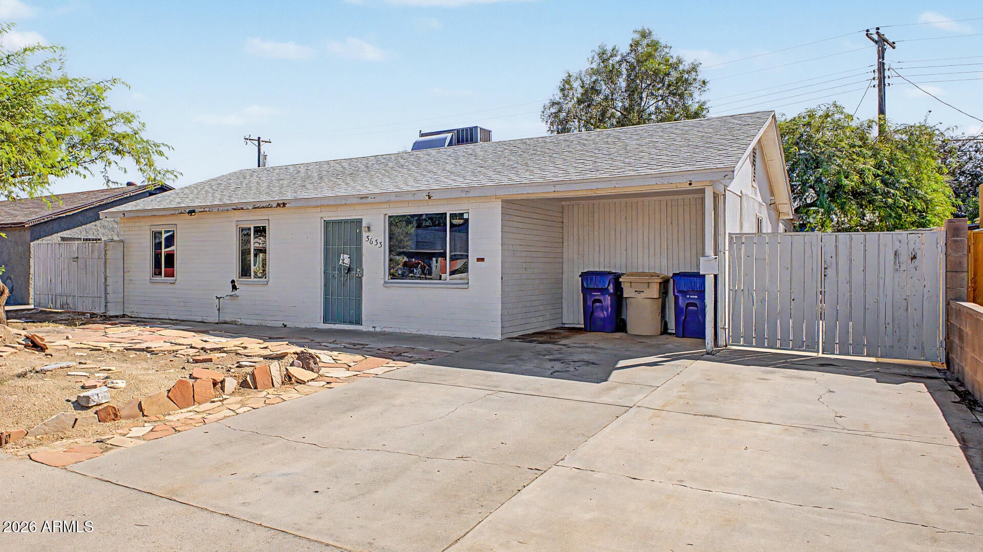 5633 N 63RD Drive