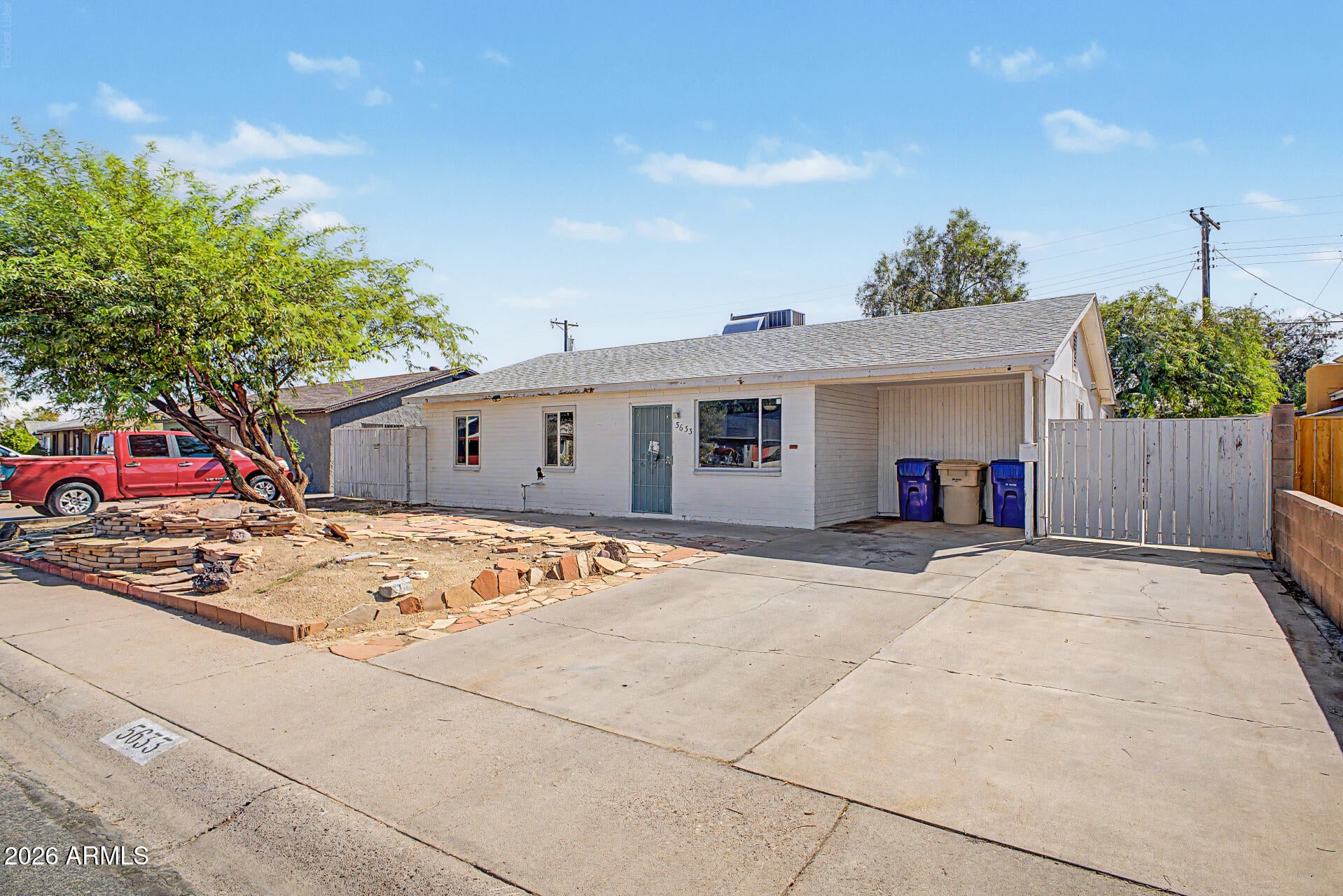 5633 N 63RD Drive