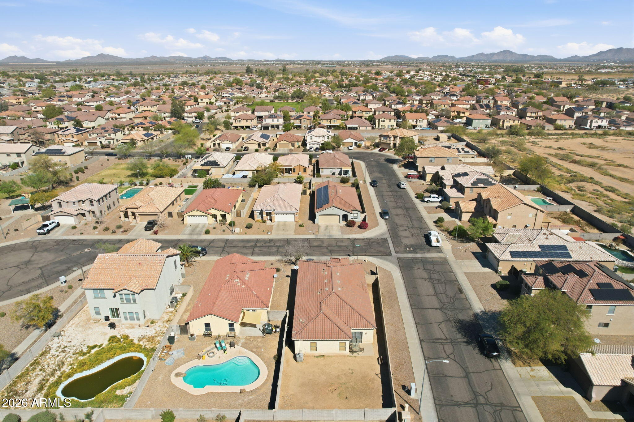 575 W SILVER REEF Court