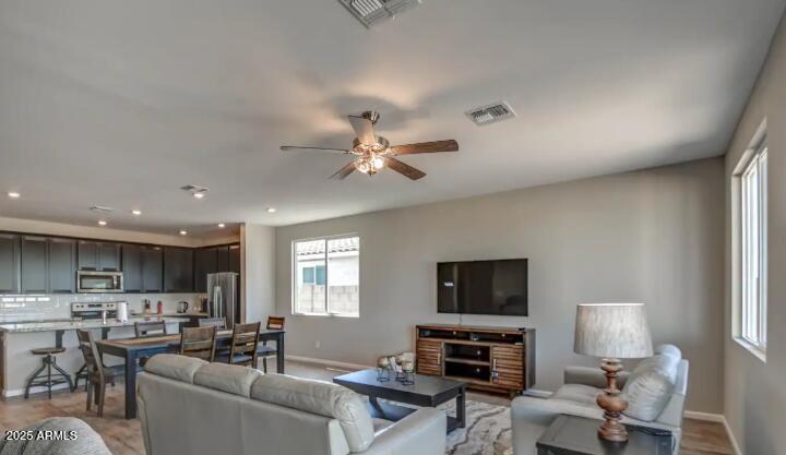 2026 E Piedmont Place