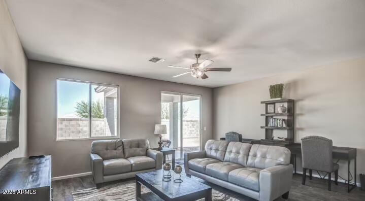 2026 E Piedmont Place