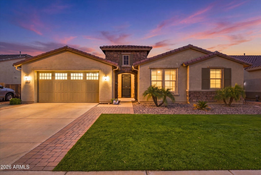 Photo of 3719 E Narrowleaf Drive, Gilbert, AZ 85298 (MLS # 7080437)
