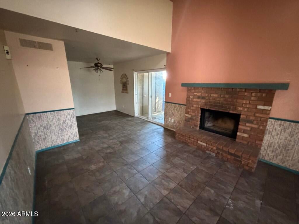 222 W BROWN Road 1