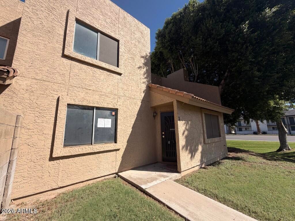 222 W BROWN Road 1