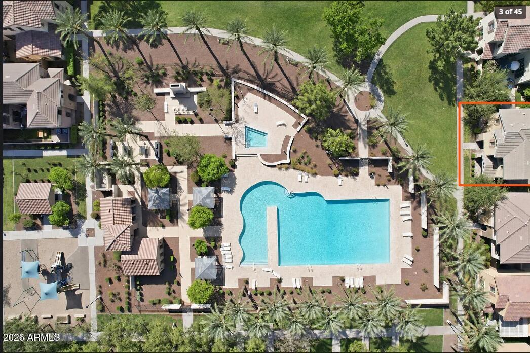 3713 E LESLIE Drive