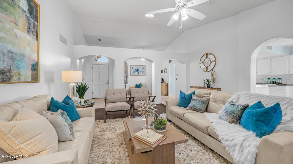 Photo of 408 E Meadows Lane, Gilbert, AZ 85234 (MLS # 7003513)