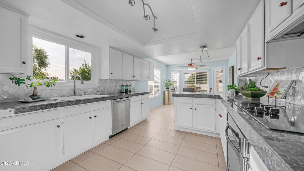 Photo of 408 E Meadows Lane, Gilbert, AZ 85234 (MLS # 7003513)