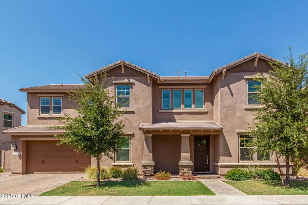 Photo of 920 W Grand Canyon Drive, Chandler, AZ 85248 (MLS # 6958008)
