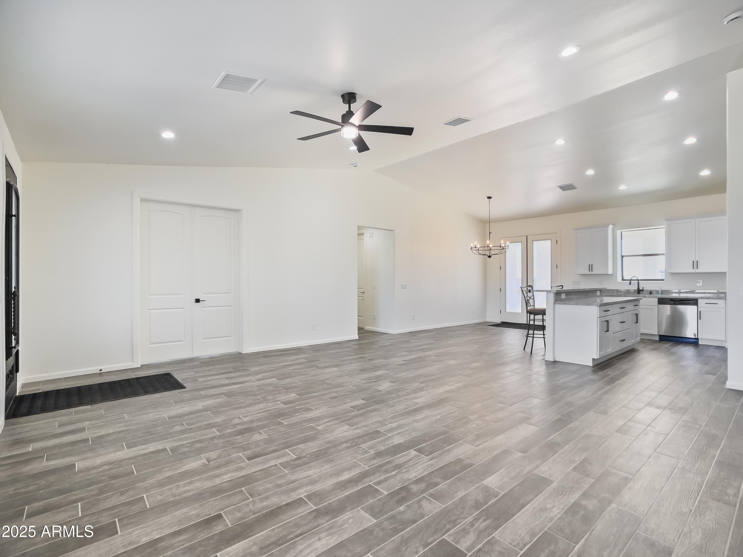 20111 W SAGUARO VISTA Drive