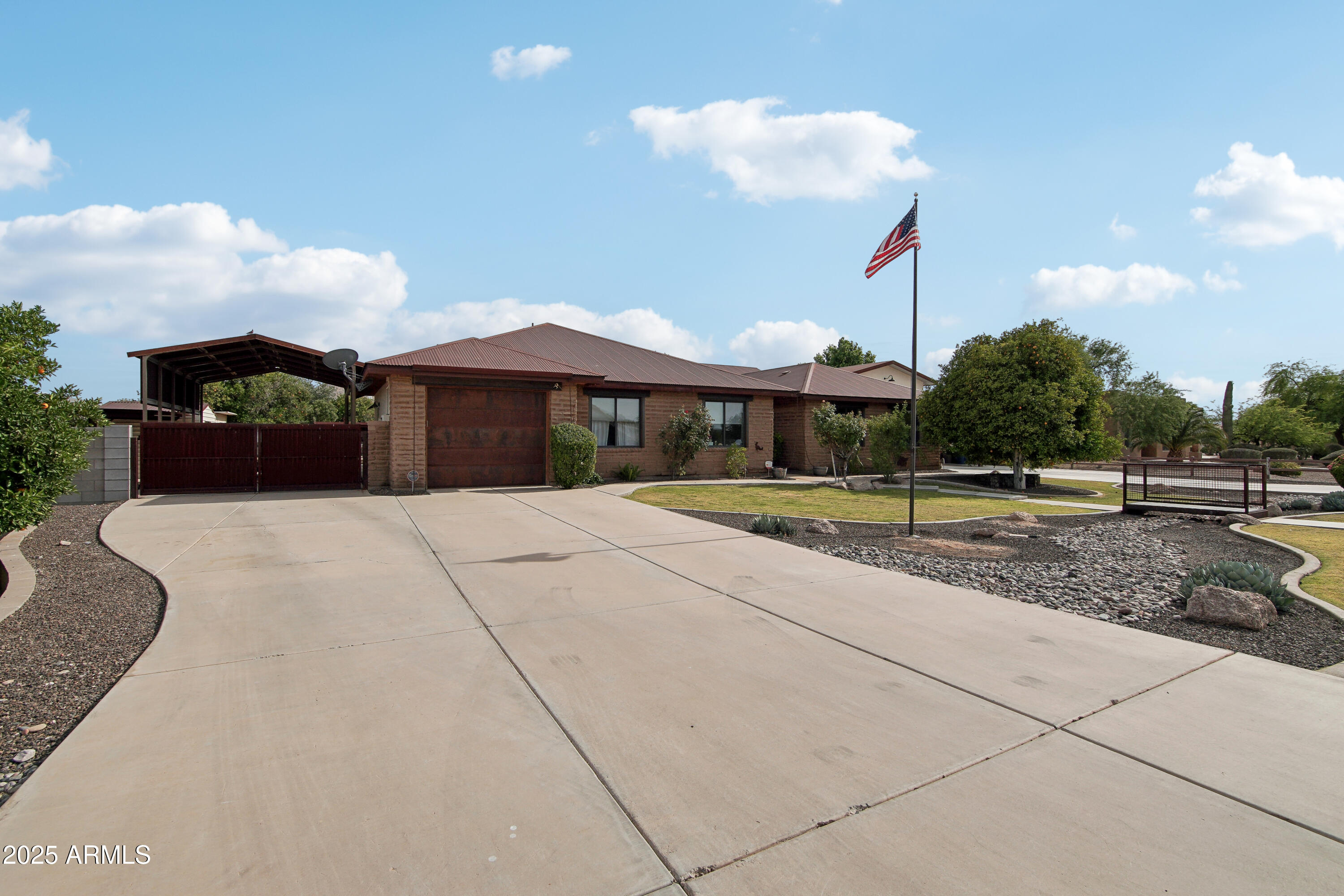 21131 E EXCELSIOR Avenue