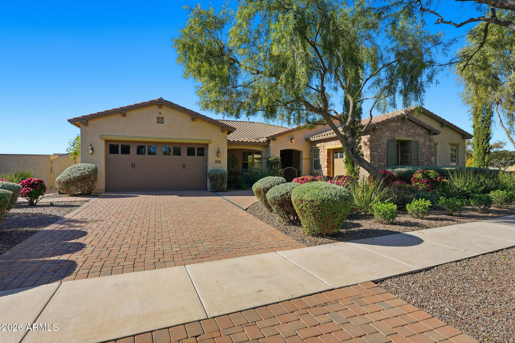 4908 S FIGUEROA Lane