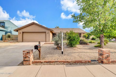 1611 E REDFIELD Road Tempe AZ 85283