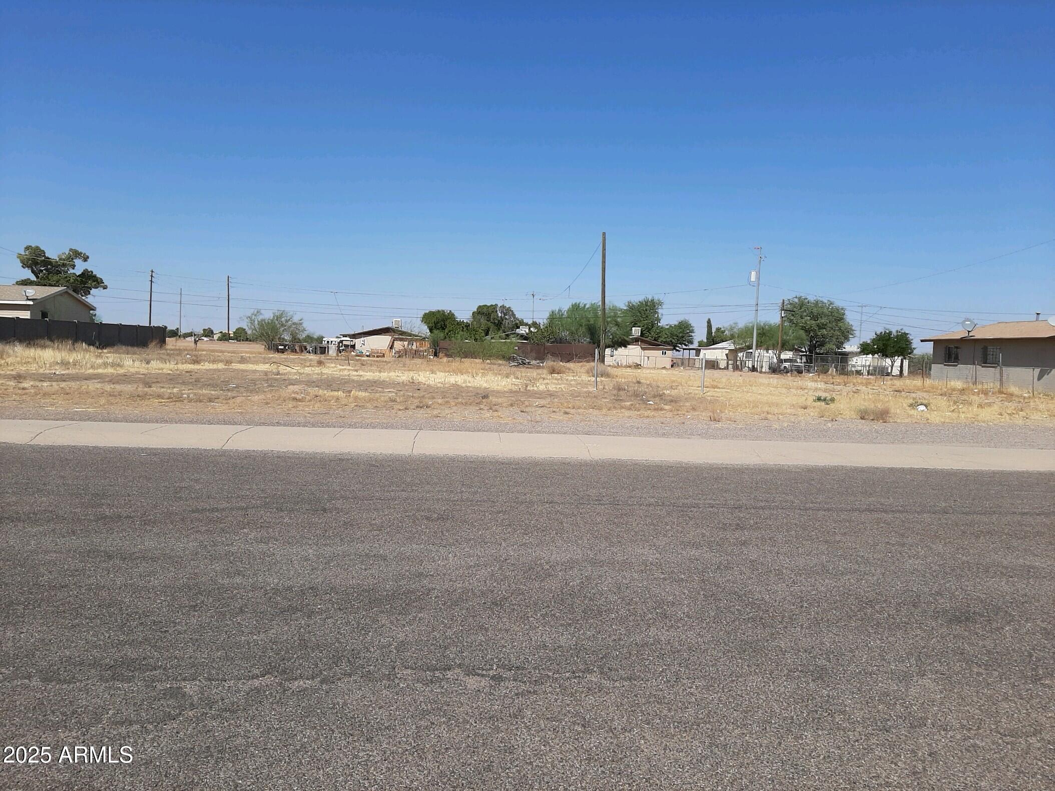 322 E CONGRESS Avenue 15