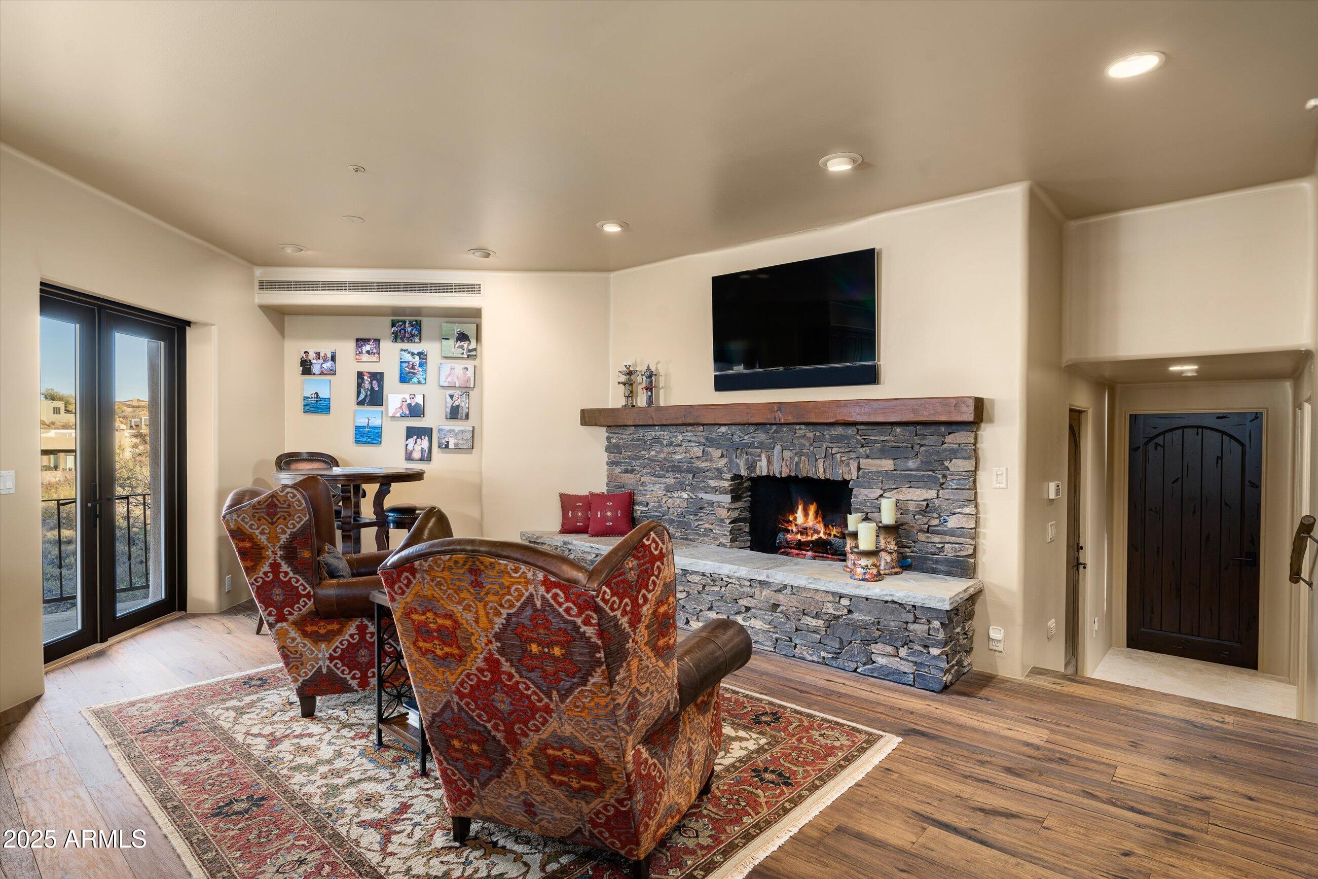 DESERT MOUNTAIN - Residential