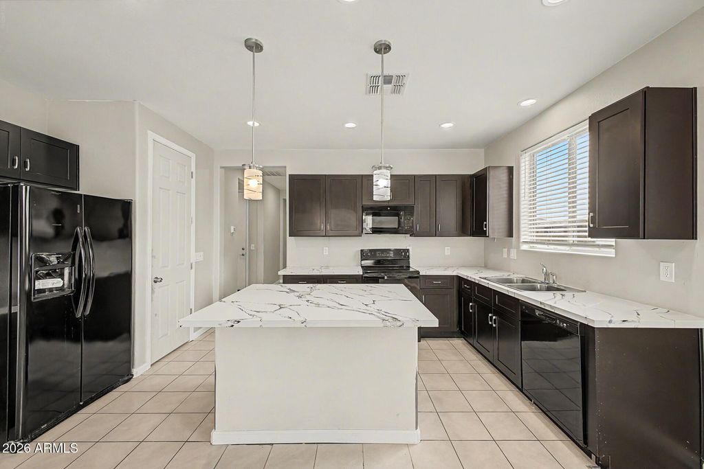 Photo of 1034 W Lincoln Avenue, Coolidge, AZ 85128 (MLS # 7022598)