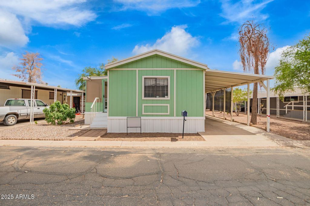 Photo of 426 W Cottonwood Lane #25, Casa Grande, AZ 85122 (MLS # 6870473)