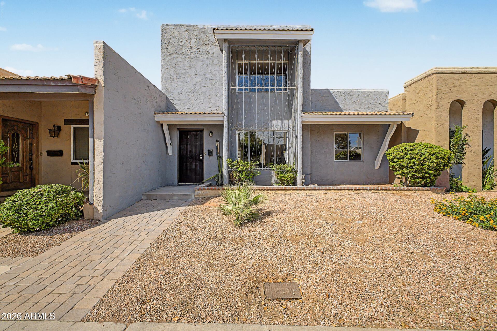 1718 W MARLETTE Avenue