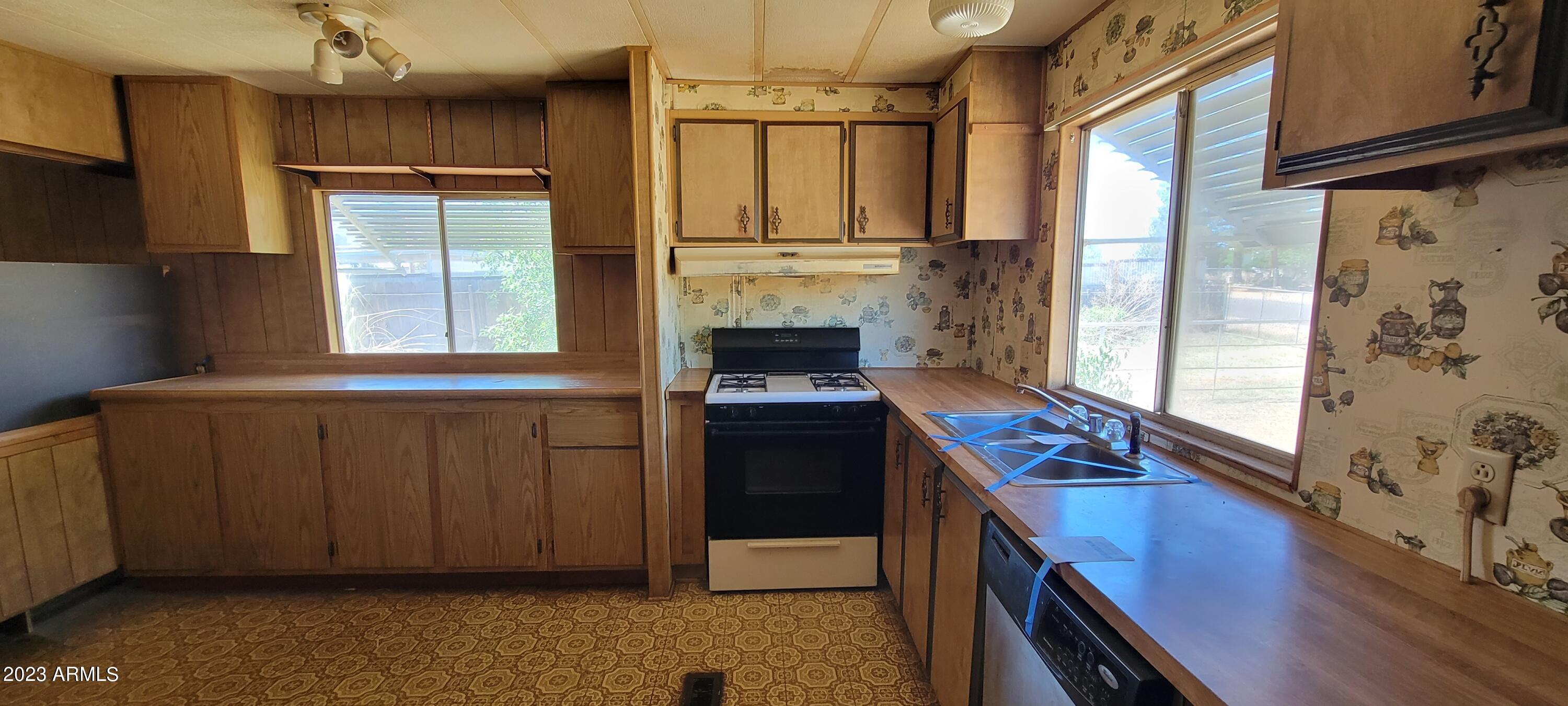 Photo 10 of 14 of 1947 N LEE Road mobile home