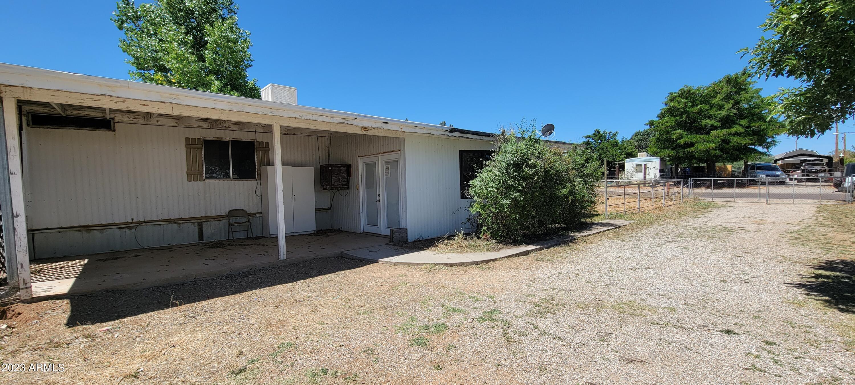 Photo 4 of 14 of 1947 N LEE Road mobile home