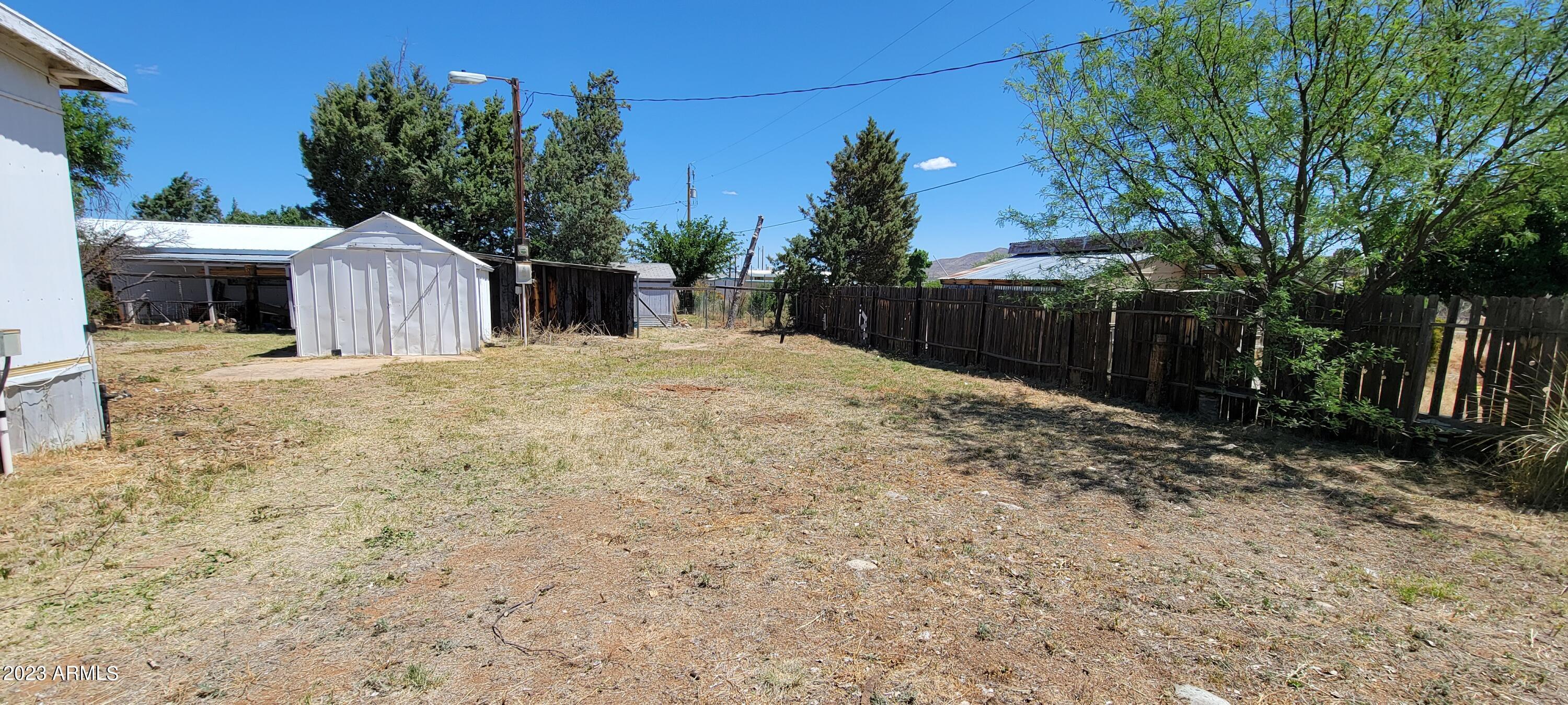 Photo 6 of 14 of 1947 N LEE Road mobile home