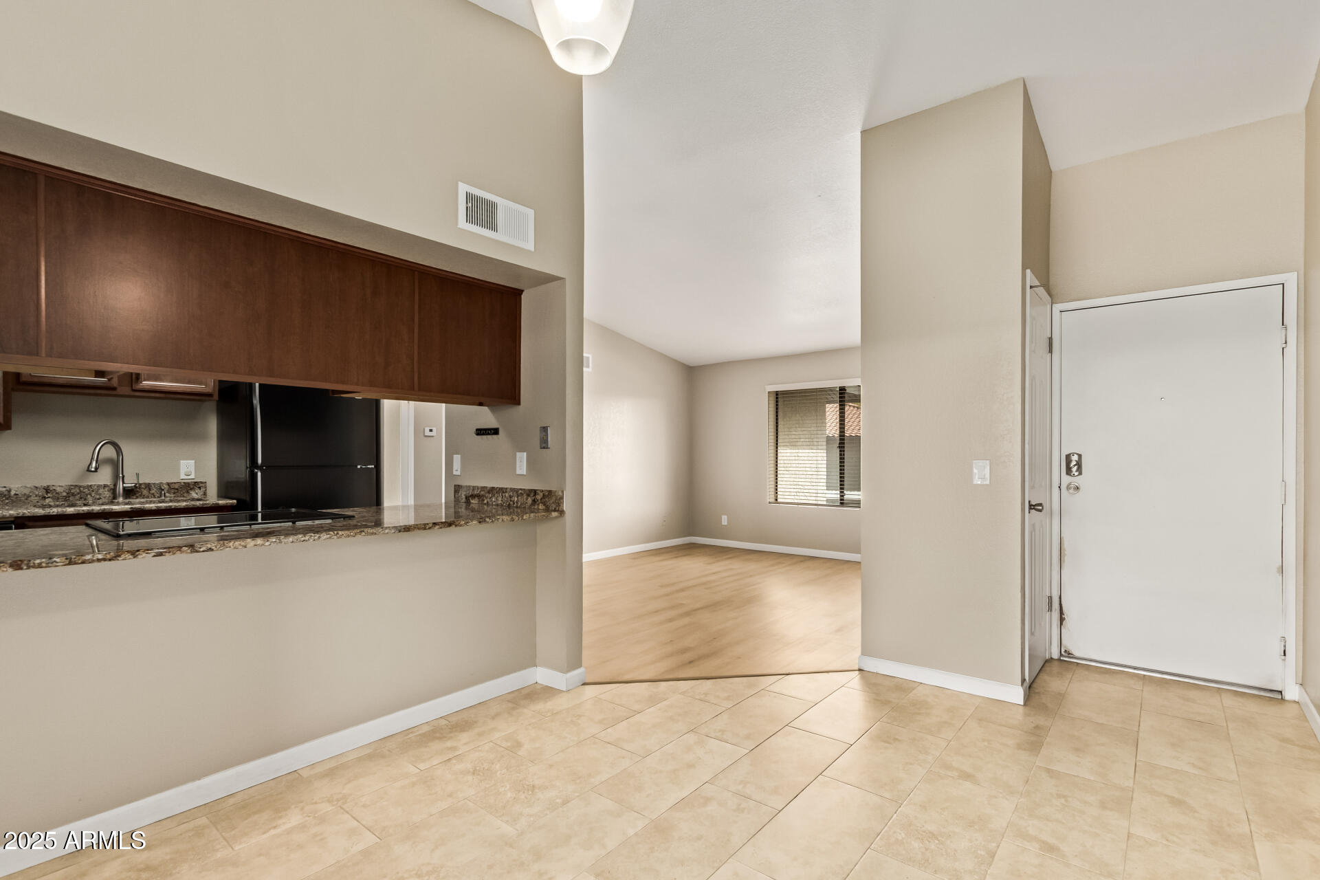 1402 E GUADALUPE Road 245
