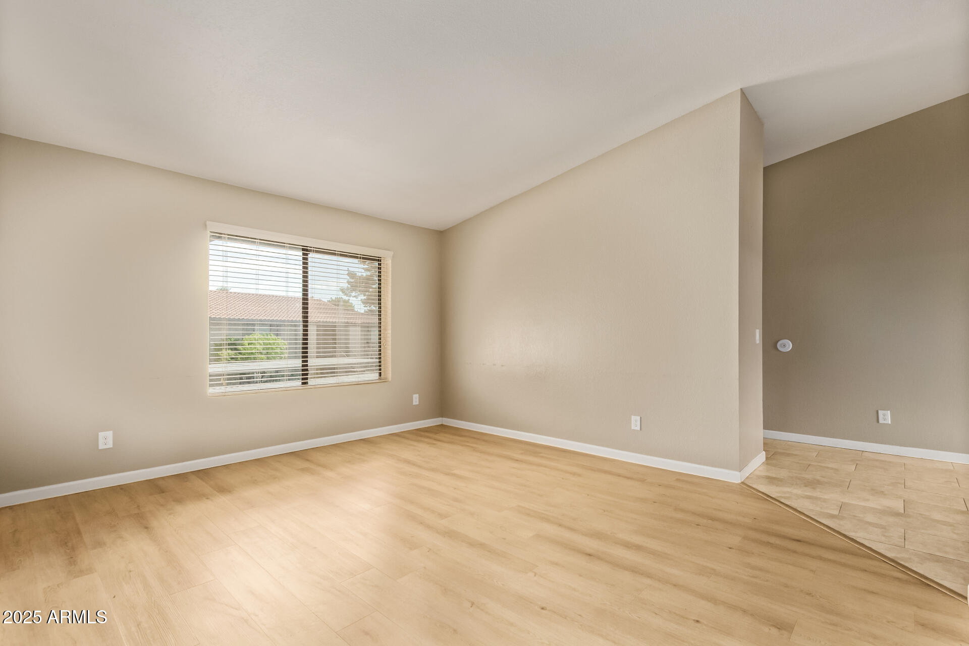 1402 E GUADALUPE Road 245