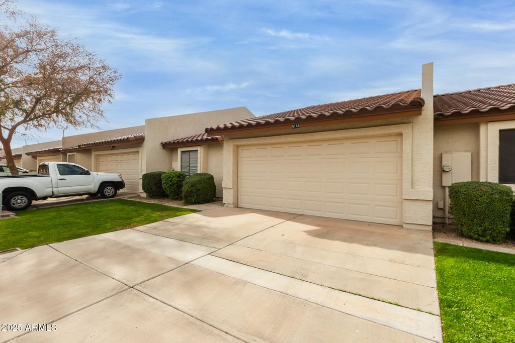 Photo of 9144 N 68th Drive, Peoria, AZ 85345 (MLS # 6960837)
